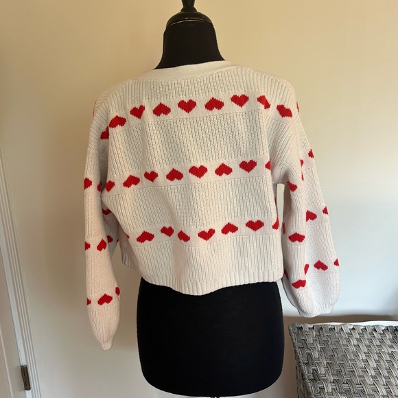 Old Navy Girls heart motif Sweater size 10-12 - Picture 9 of 9